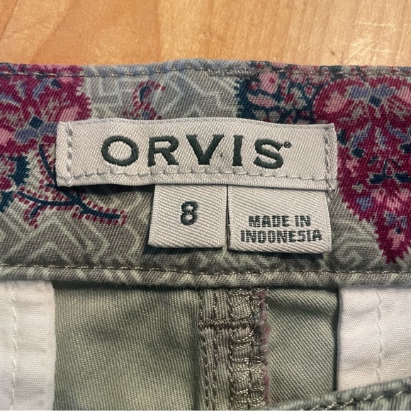Vintage Orvis women’s Floral ( green/pink/navy) Patterned shorts size 8 - Picture 5 of 6